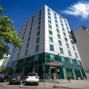 Hotel Ch, Bukareszt
